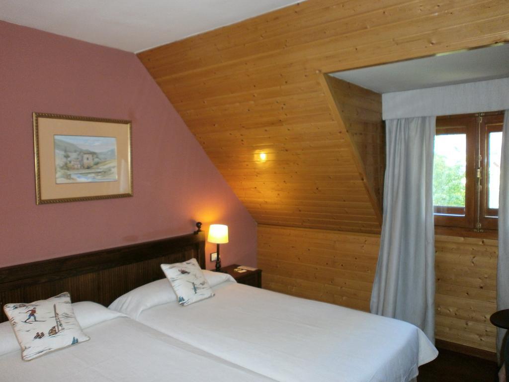 Parador De Arties Kültér fotó